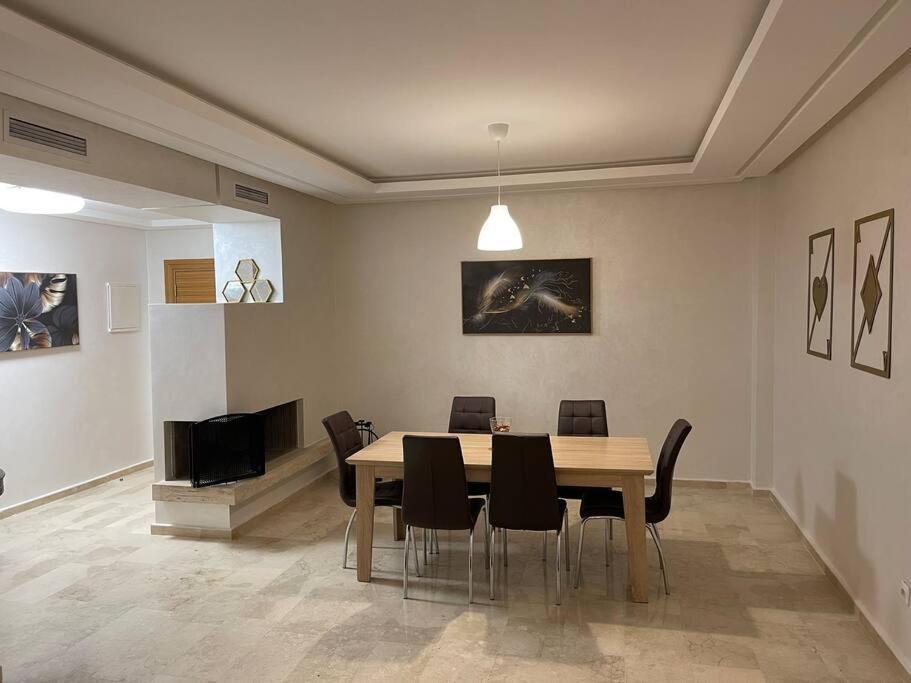 Chic & Cosy Flat Near Airport Lockbox Fast Wifi Apartment Nouaceur Exterior photo